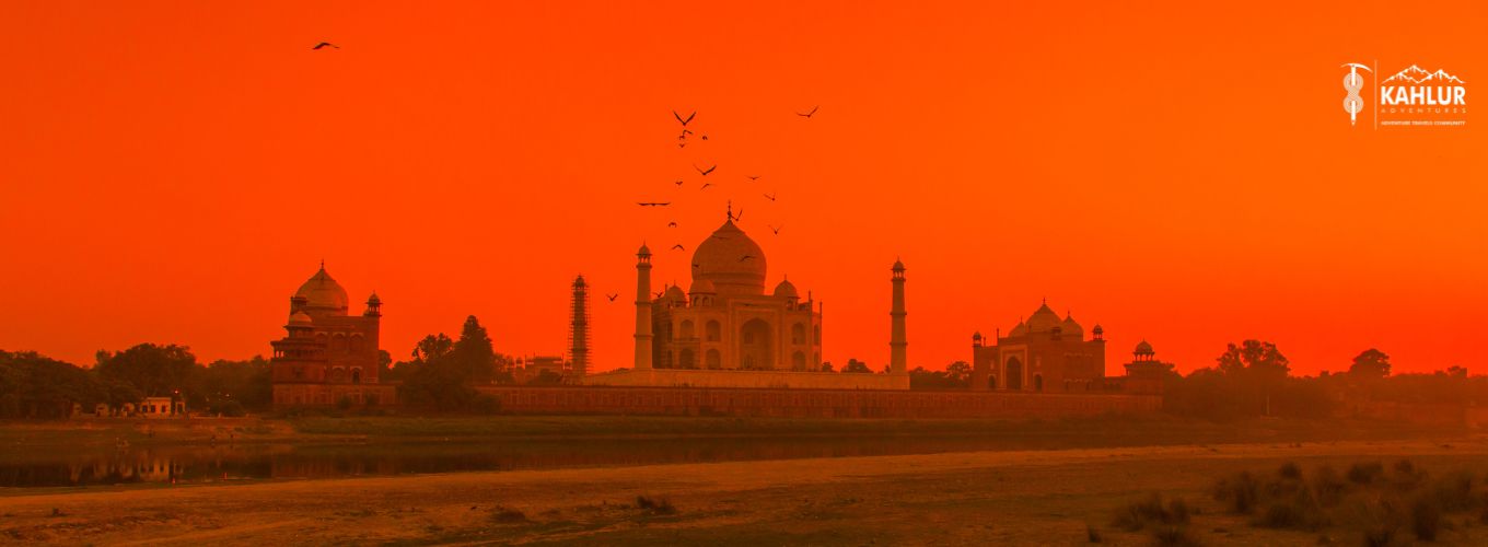 Taj Mahal tour with kahlur Adventures India